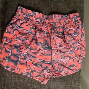 Lululemon tracker shorts sz 10